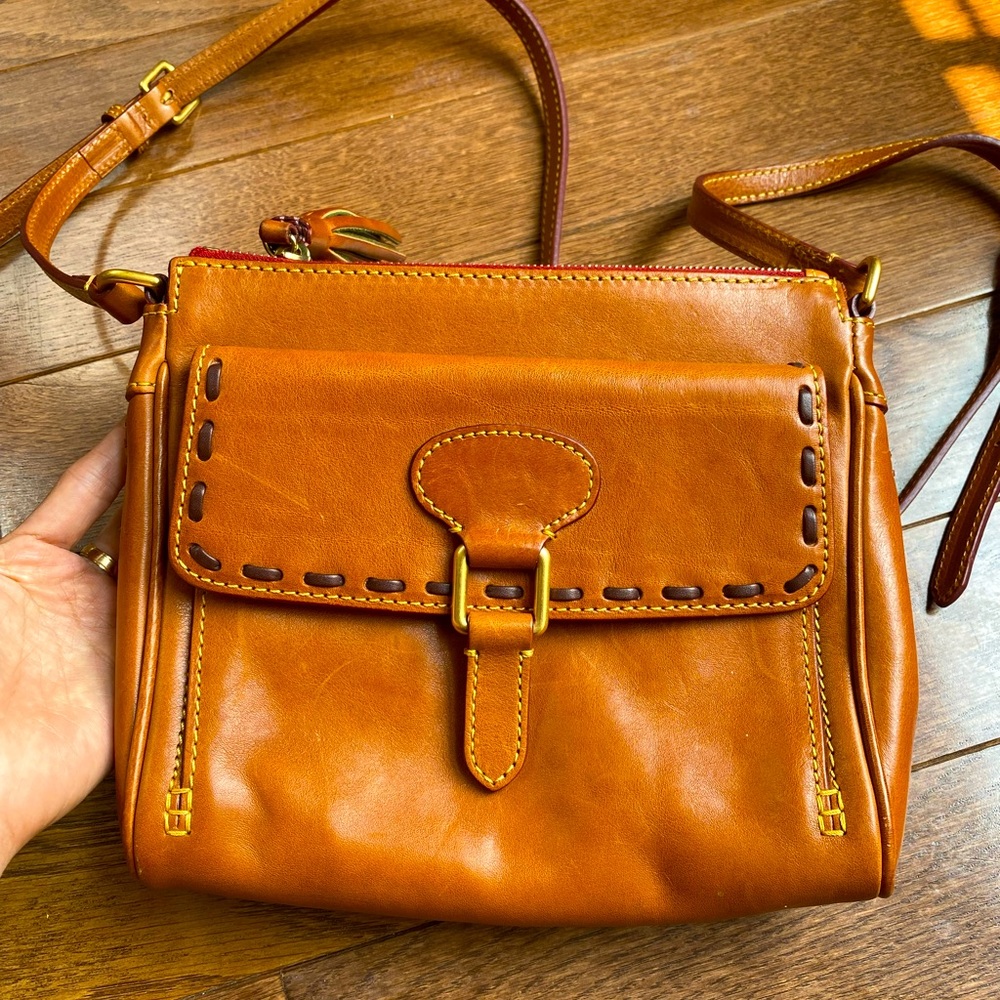 Dooney & Bourke crossbody bag